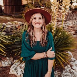 Meet your Posher, Lindsey